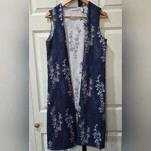 Soft Surroundings Blue Floral Vest Open Back Size Small Denim Blue
